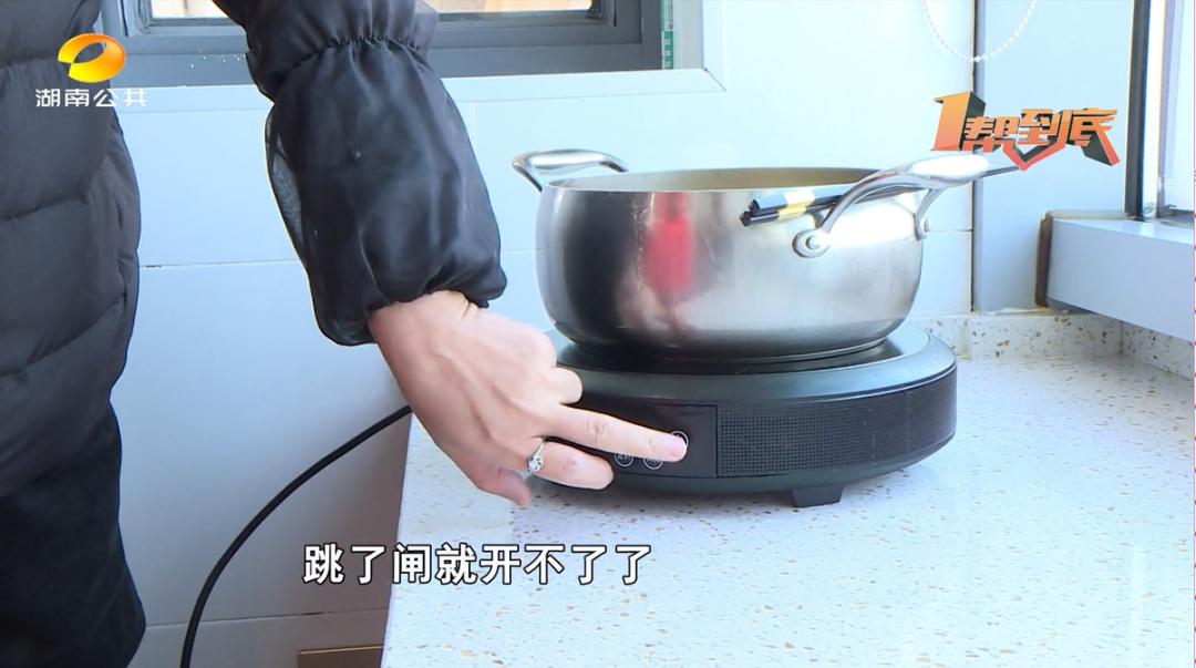 DƬ